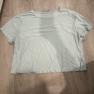 Old Navy Active Cloud 94 Soft Light Gray Short Sleeve Tee